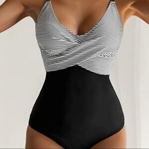 Beachsissi One Piece